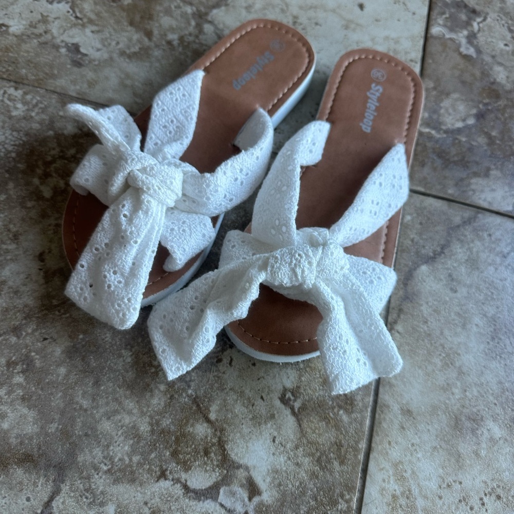 White Bow Slide Sandals